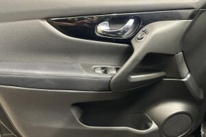 Nissan Qashqai esikatselu 14