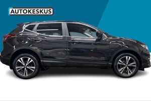 Nissan Qashqai esikatselu 4