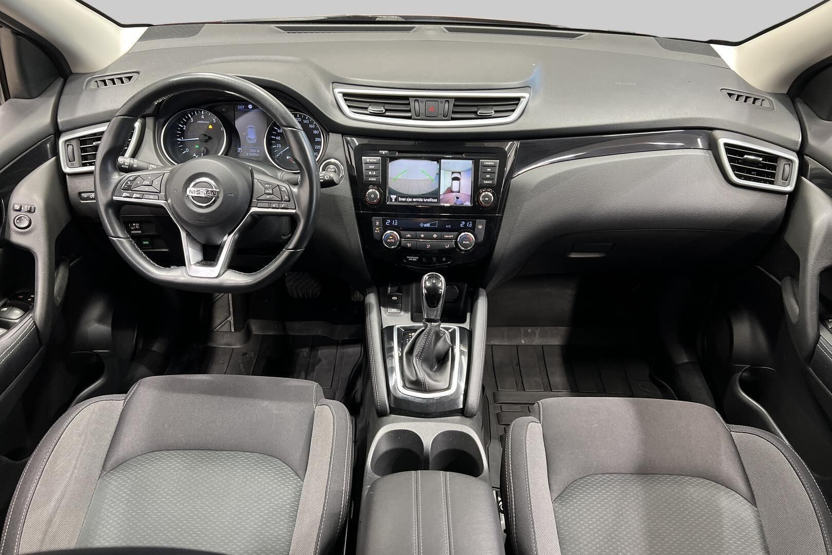 Nissan Qashqai iso kuva 11