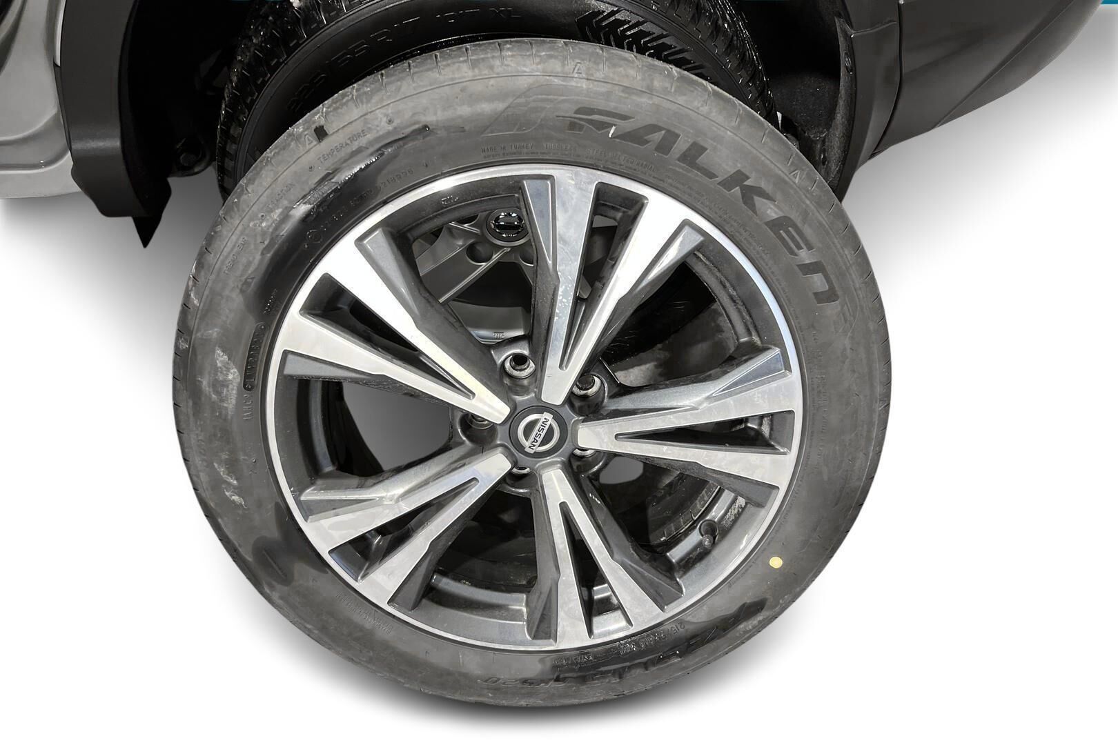 Nissan Qashqai iso kuva 22