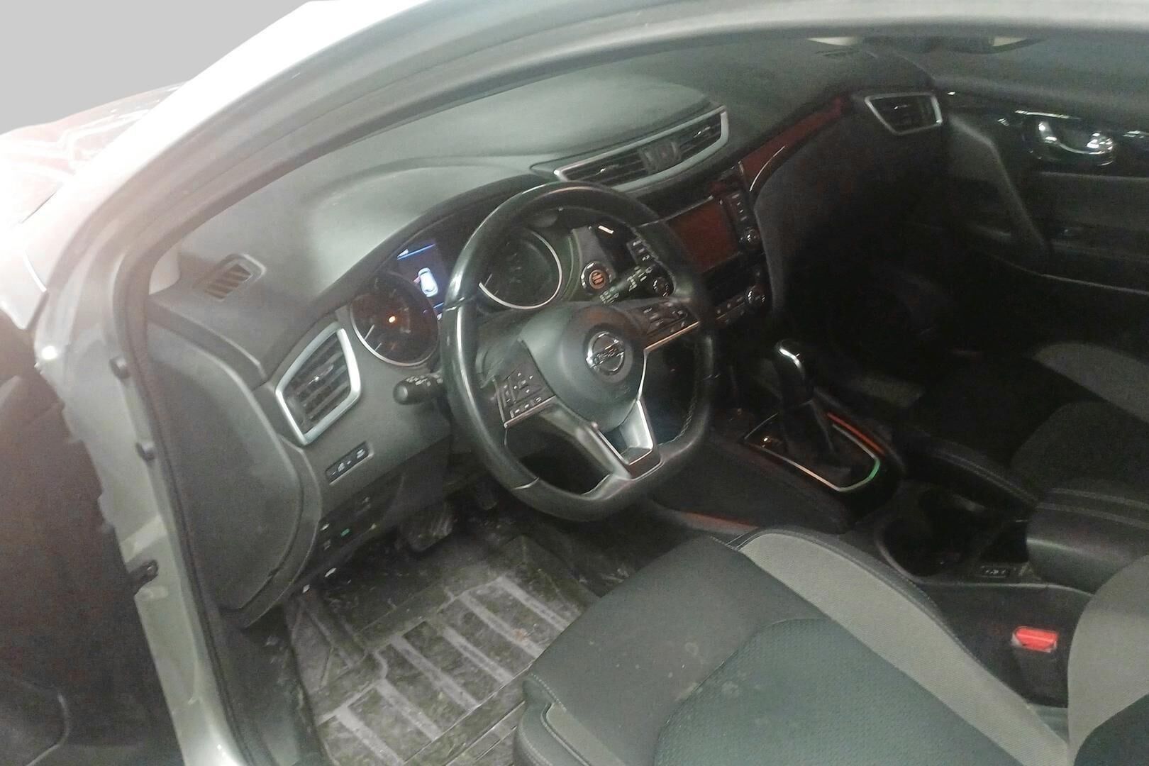 Nissan Qashqai iso kuva 2