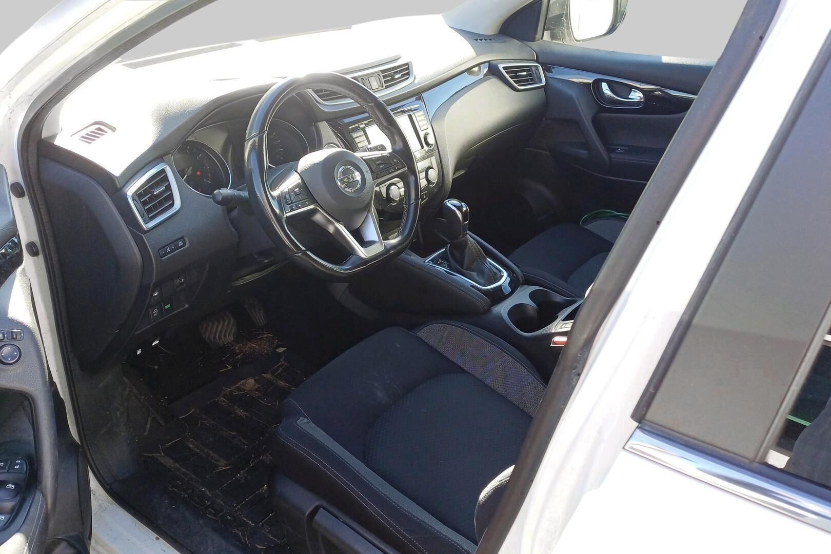 Nissan Qashqai iso kuva 2