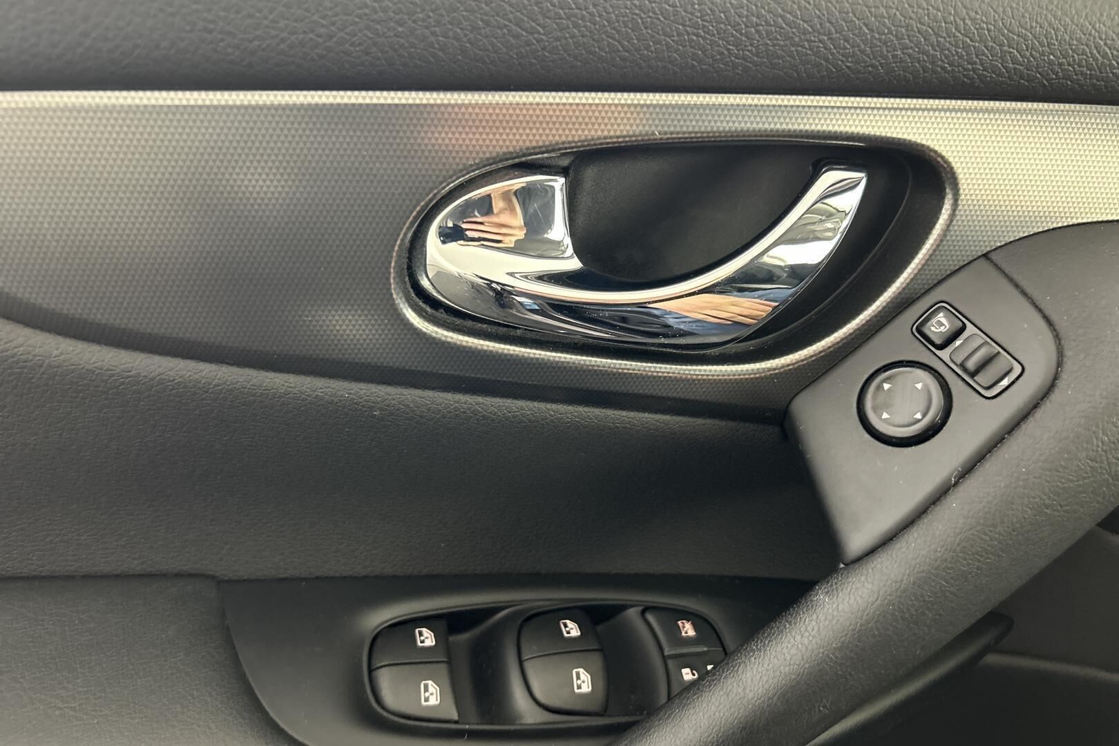 Nissan Qashqai iso kuva 27