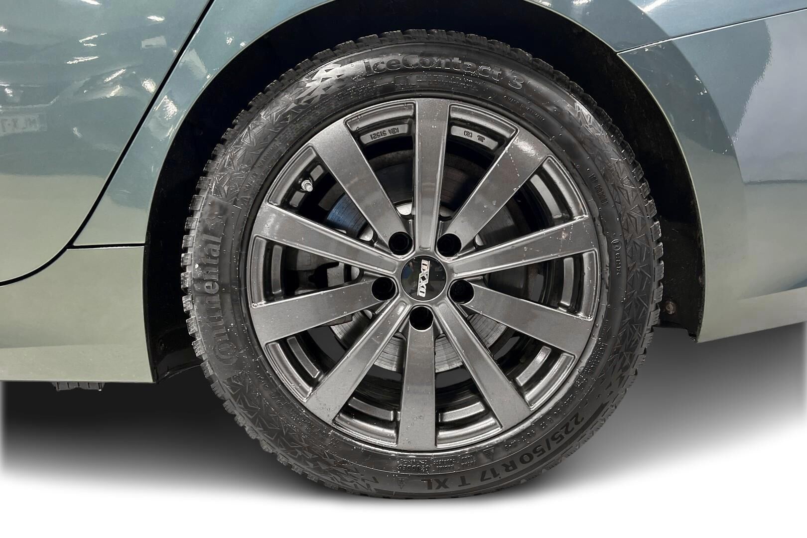 BMW 3-sarja iso kuva 12