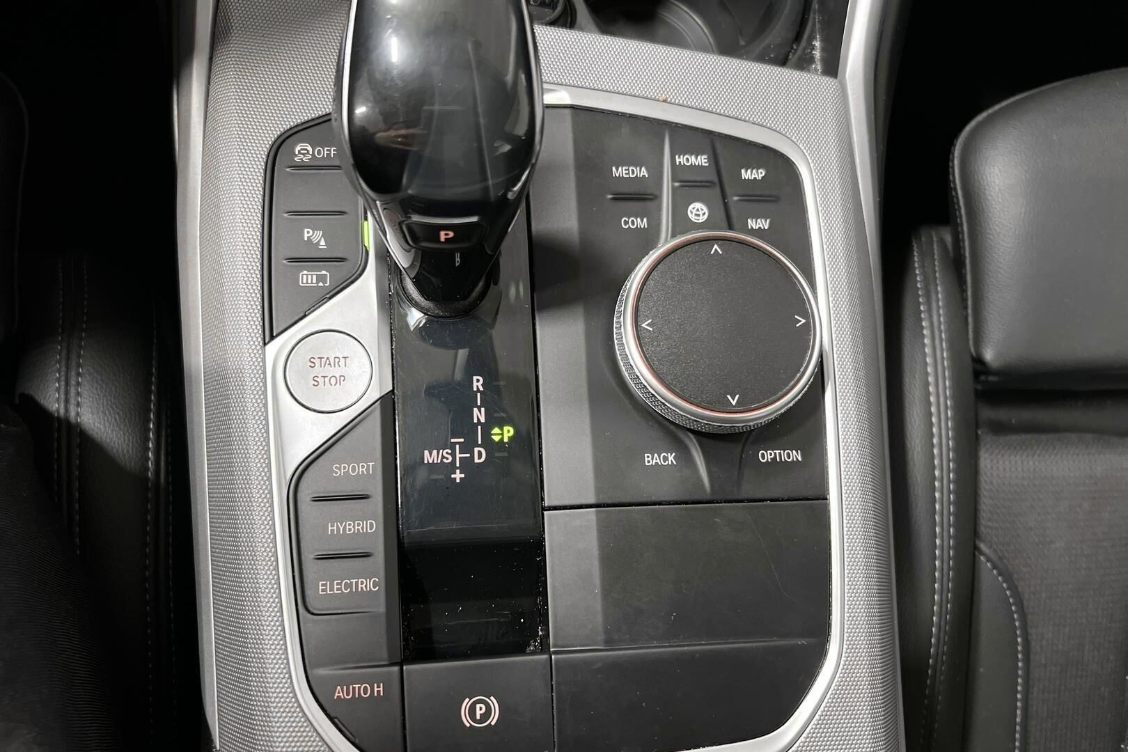 BMW 3-sarja iso kuva 15