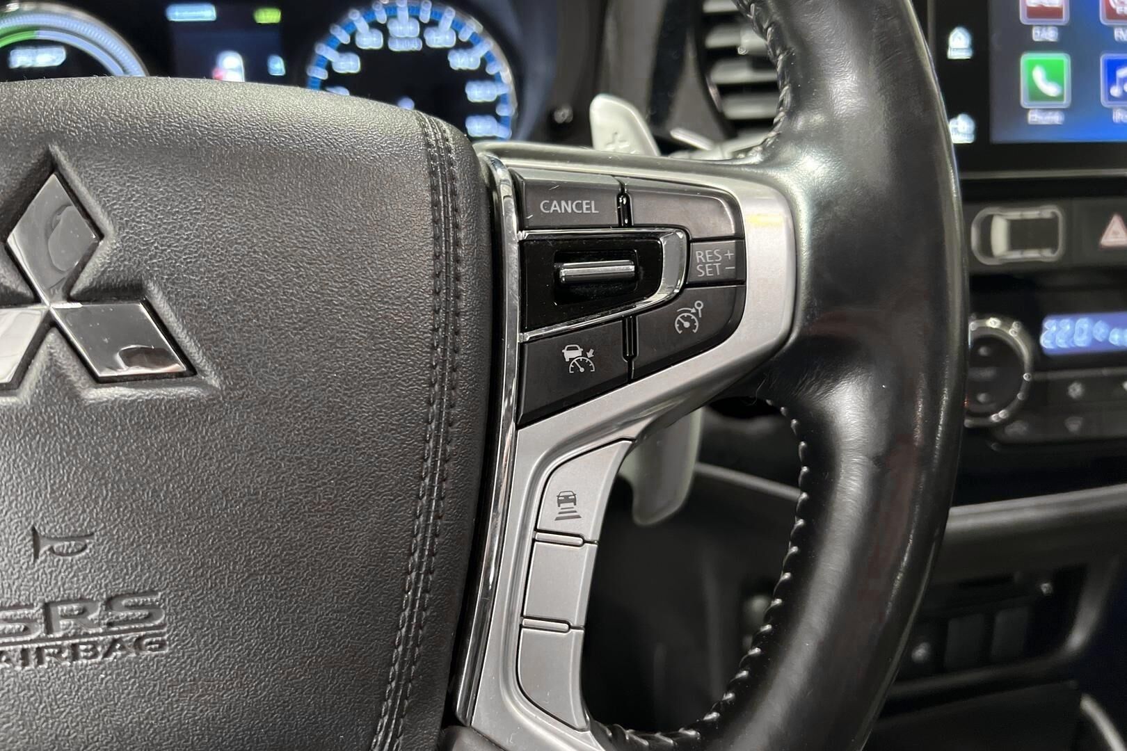 Mitsubishi Outlander PHEV iso kuva 19