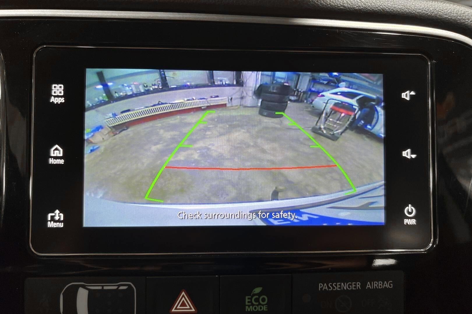 Mitsubishi Outlander PHEV iso kuva 12