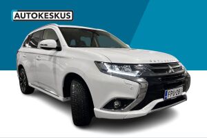 Mitsubishi Outlander PHEV esikatselu 1