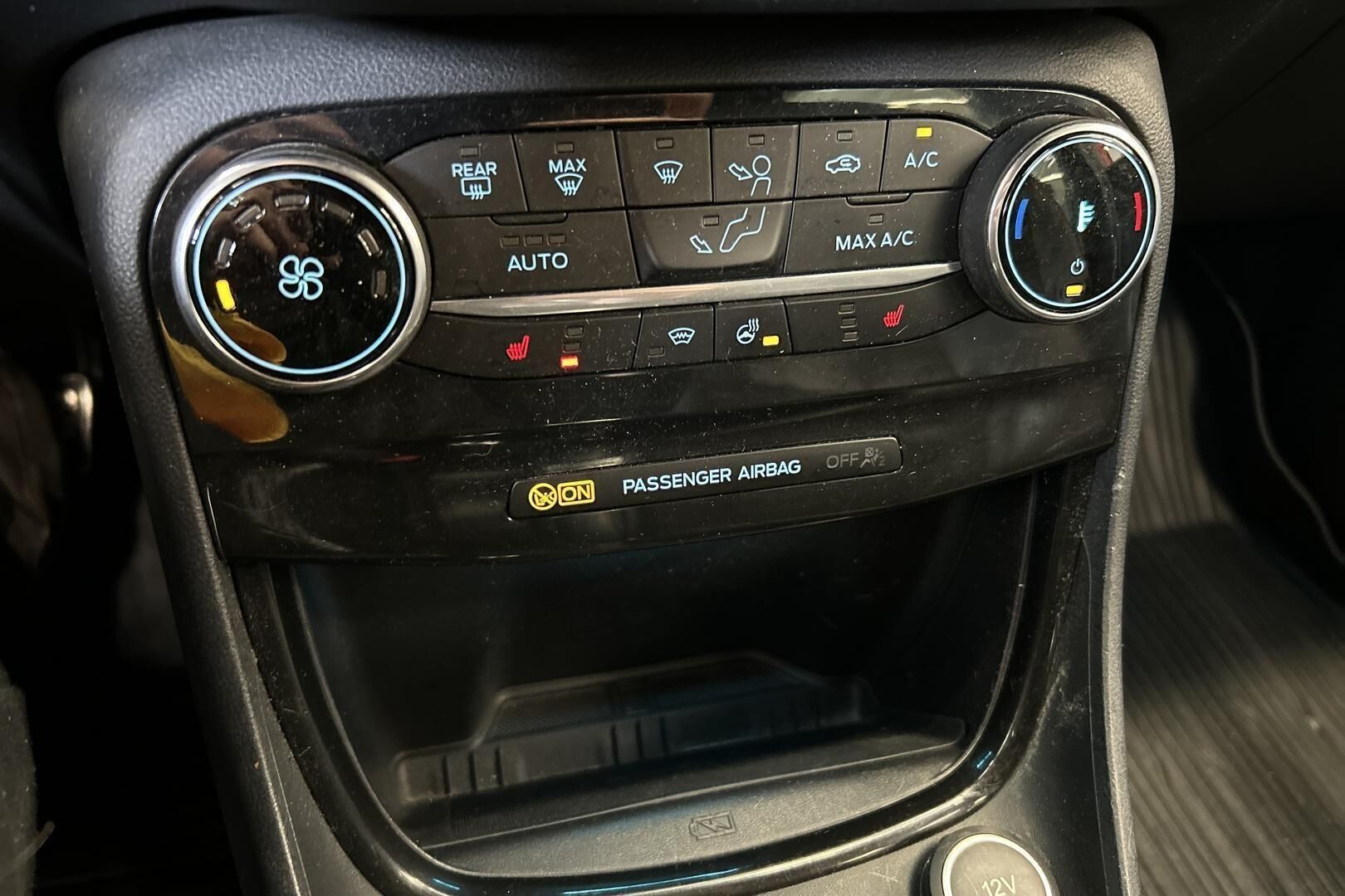 Ford Puma iso kuva 21