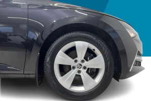 Skoda Superb esikatselu 12