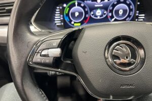 Skoda Superb esikatselu 22