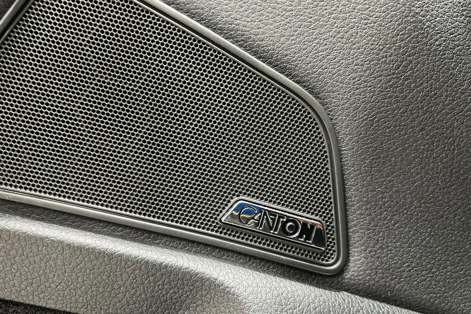 Skoda Superb iso kuva 24