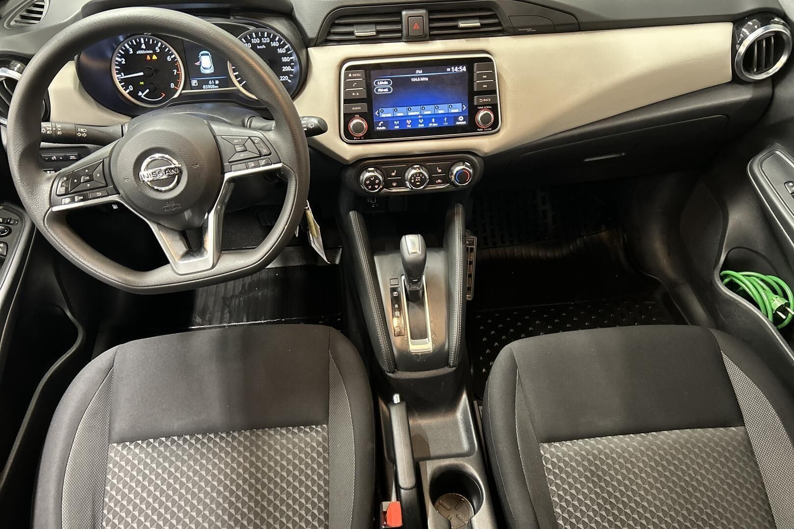 Nissan Micra iso kuva 11