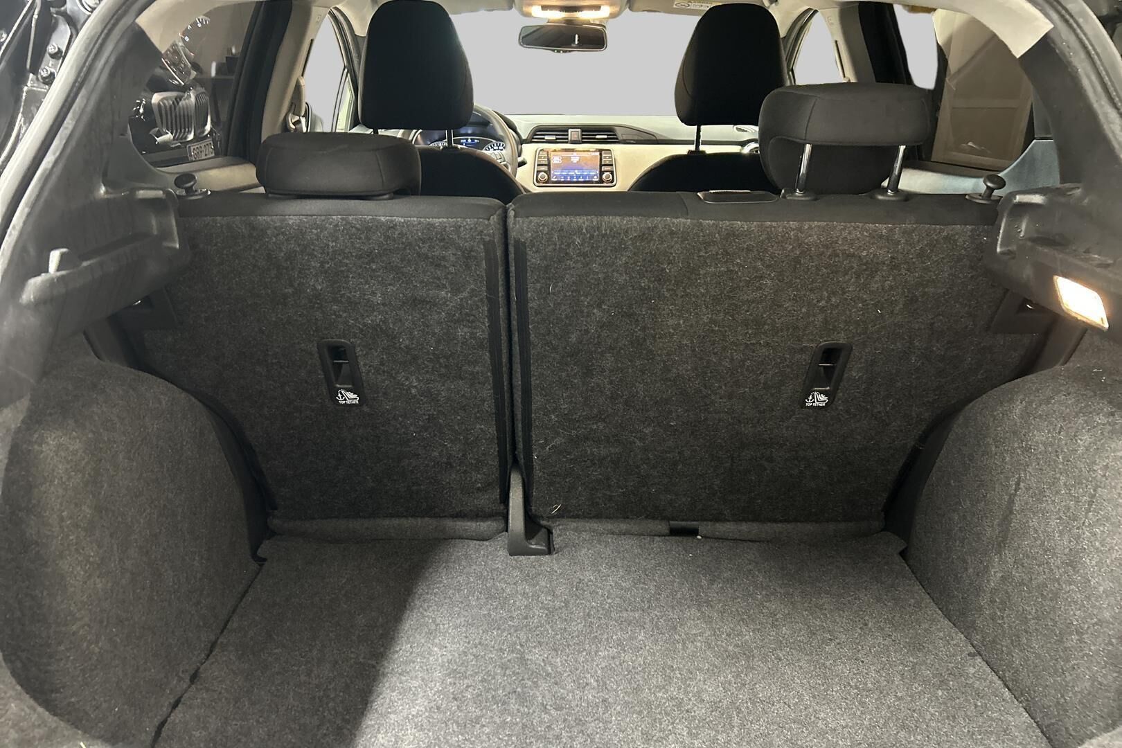 Nissan Micra iso kuva 12