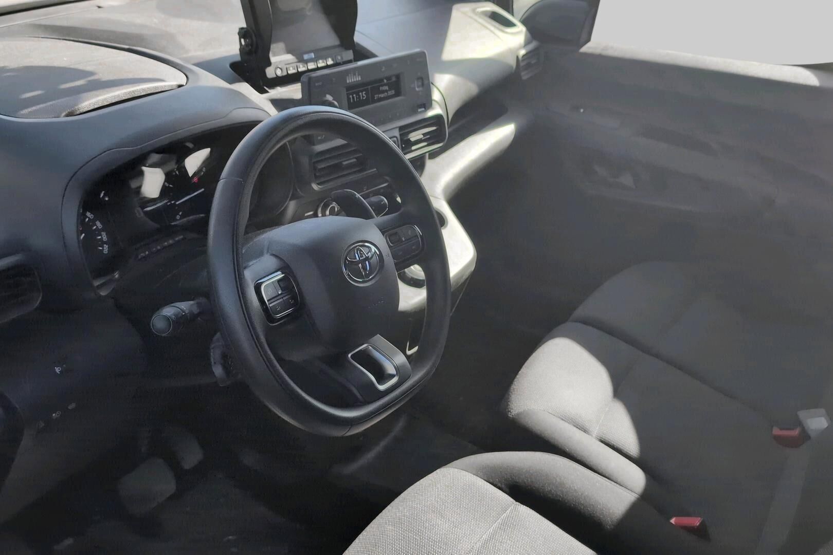 Toyota Proace CITY iso kuva 2