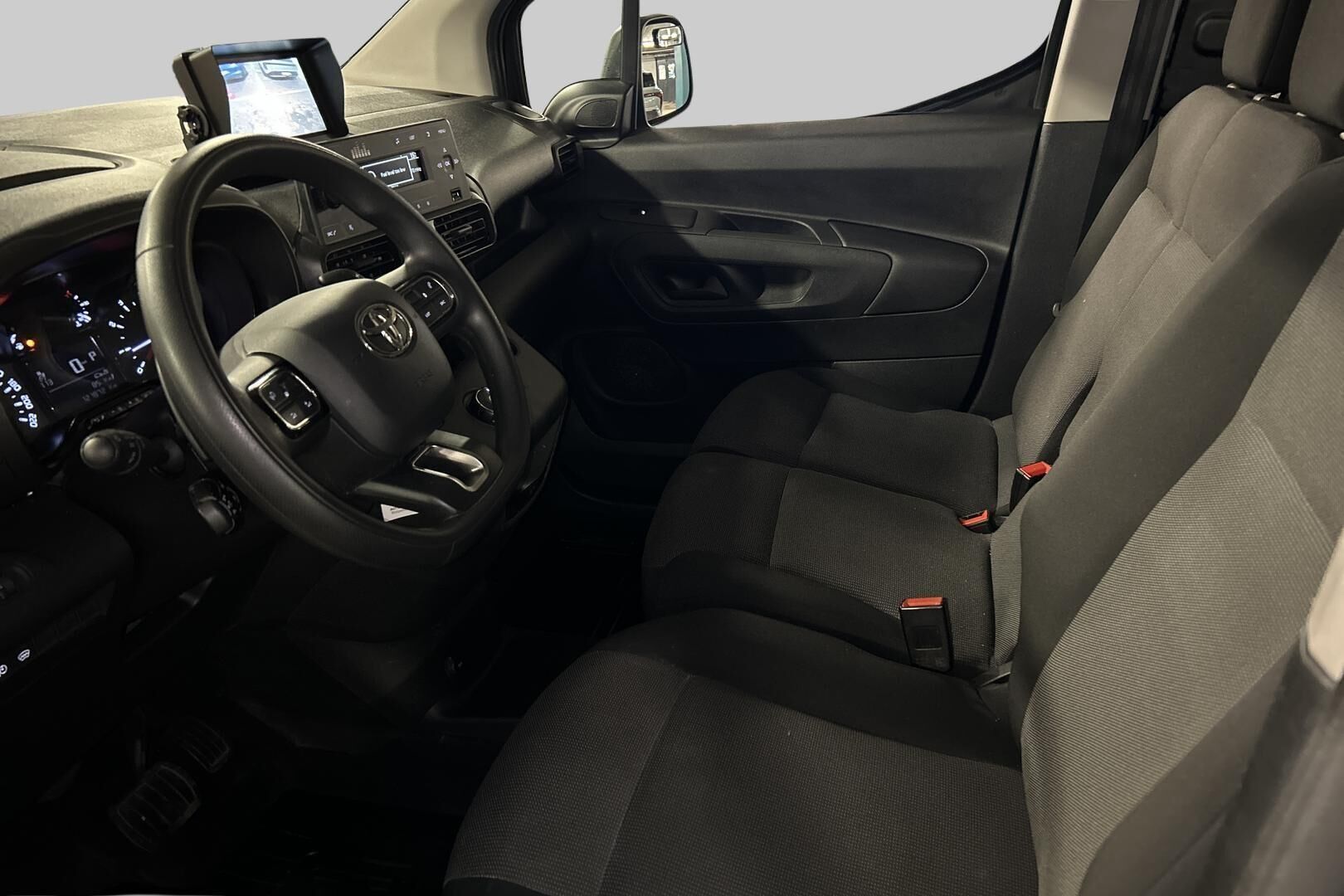 Toyota Proace CITY iso kuva 9