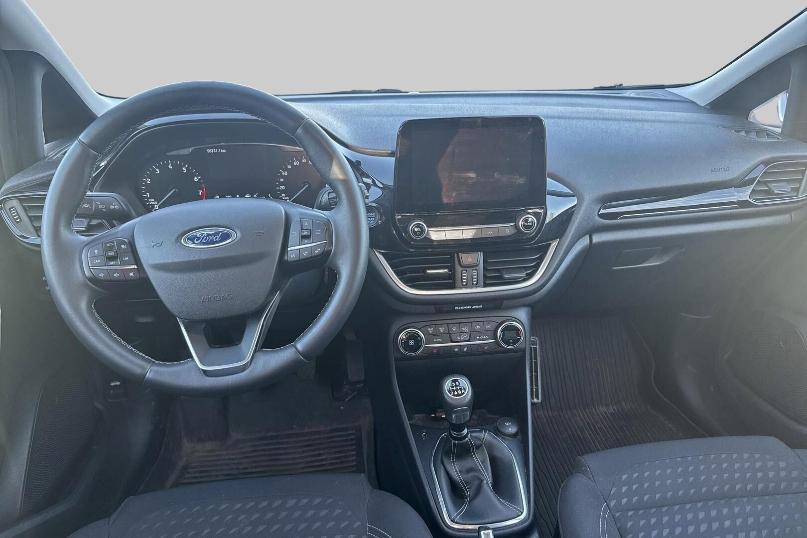 Ford Fiesta iso kuva 1