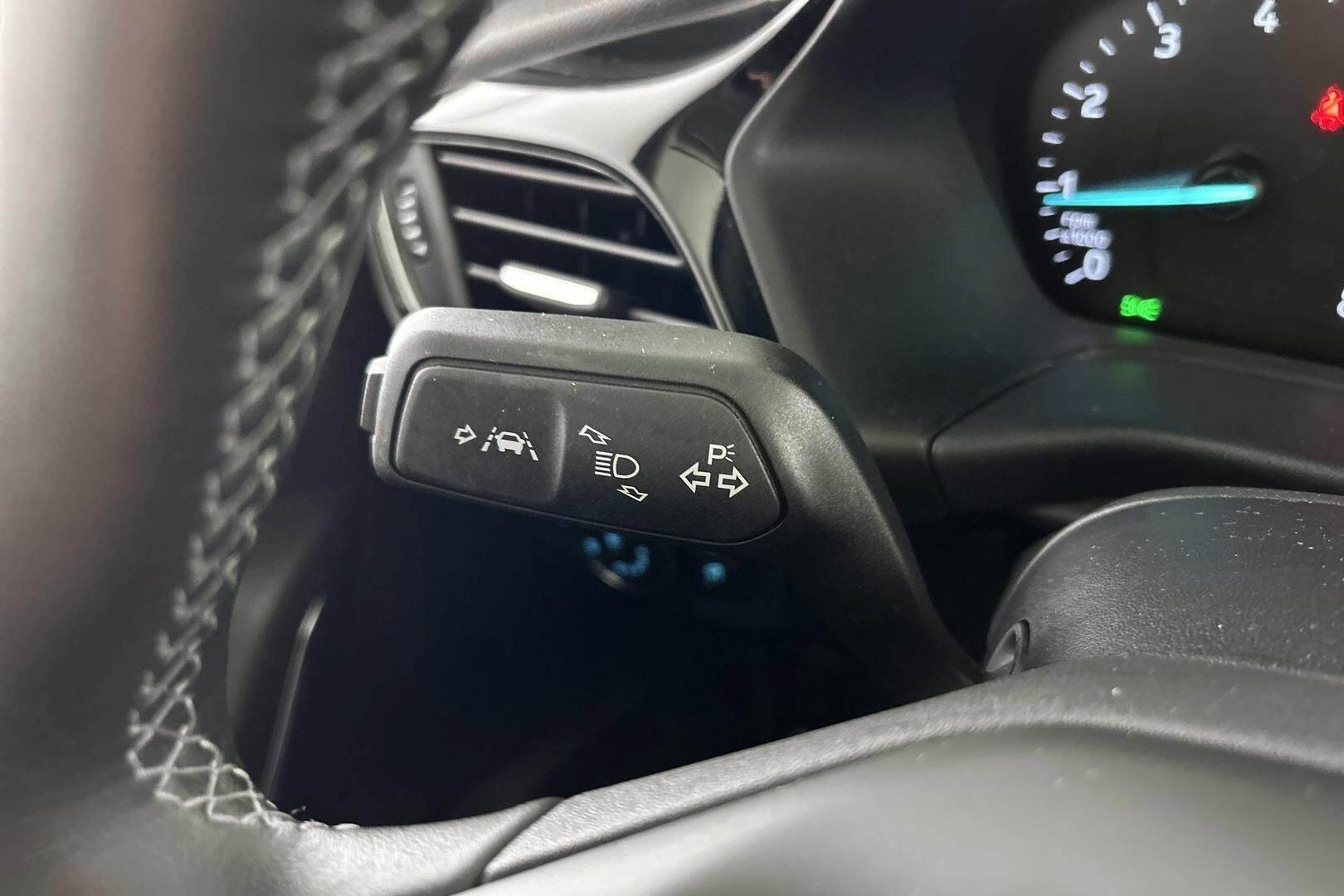 Ford Fiesta iso kuva 18