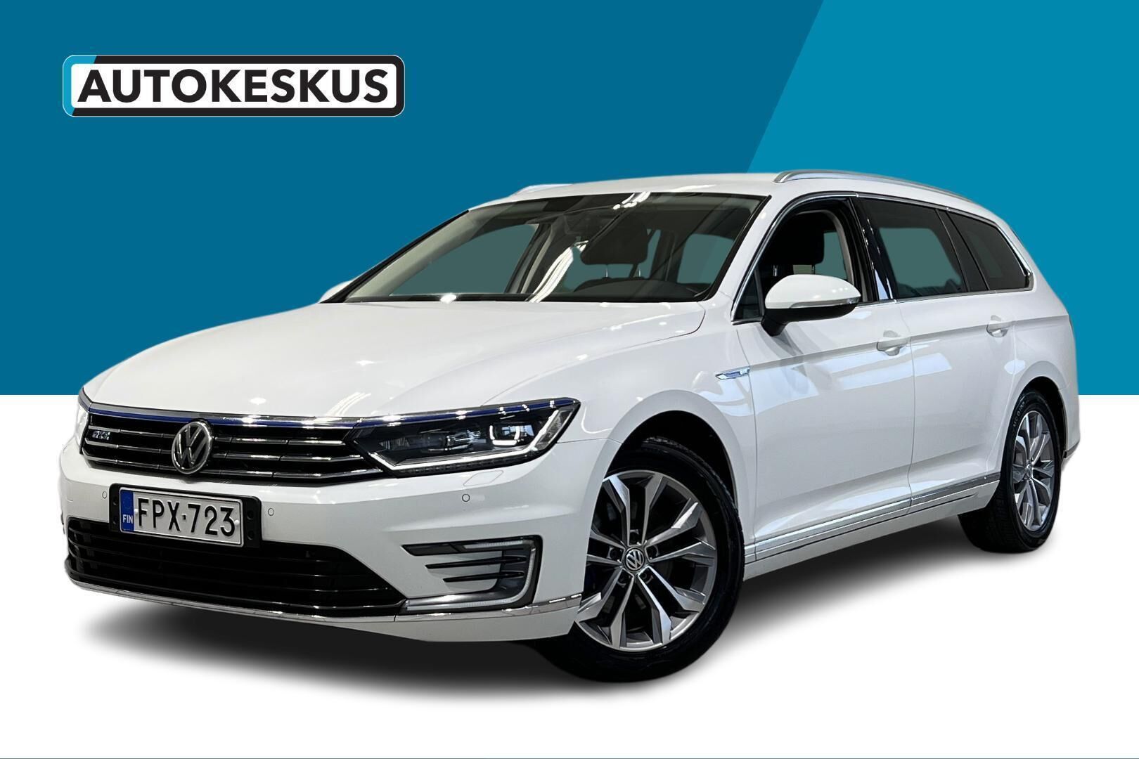 Volkswagen Passat iso kuva 0