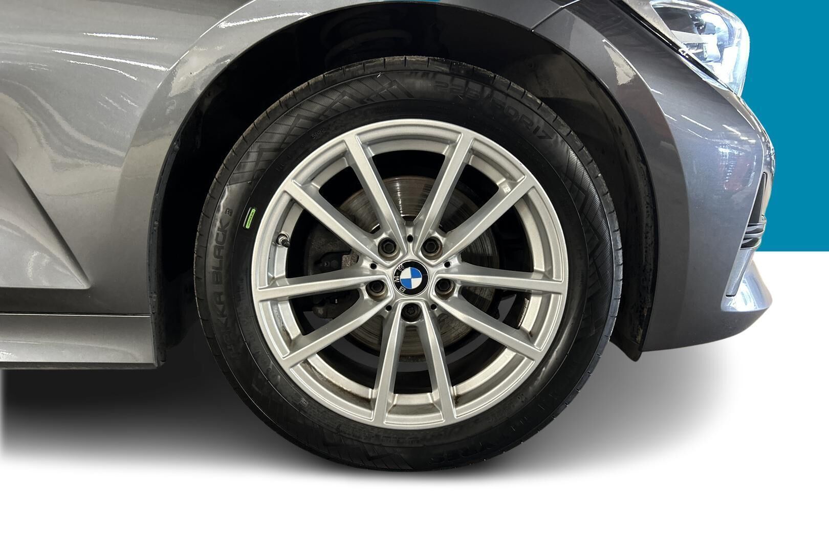BMW 3-sarja iso kuva 12