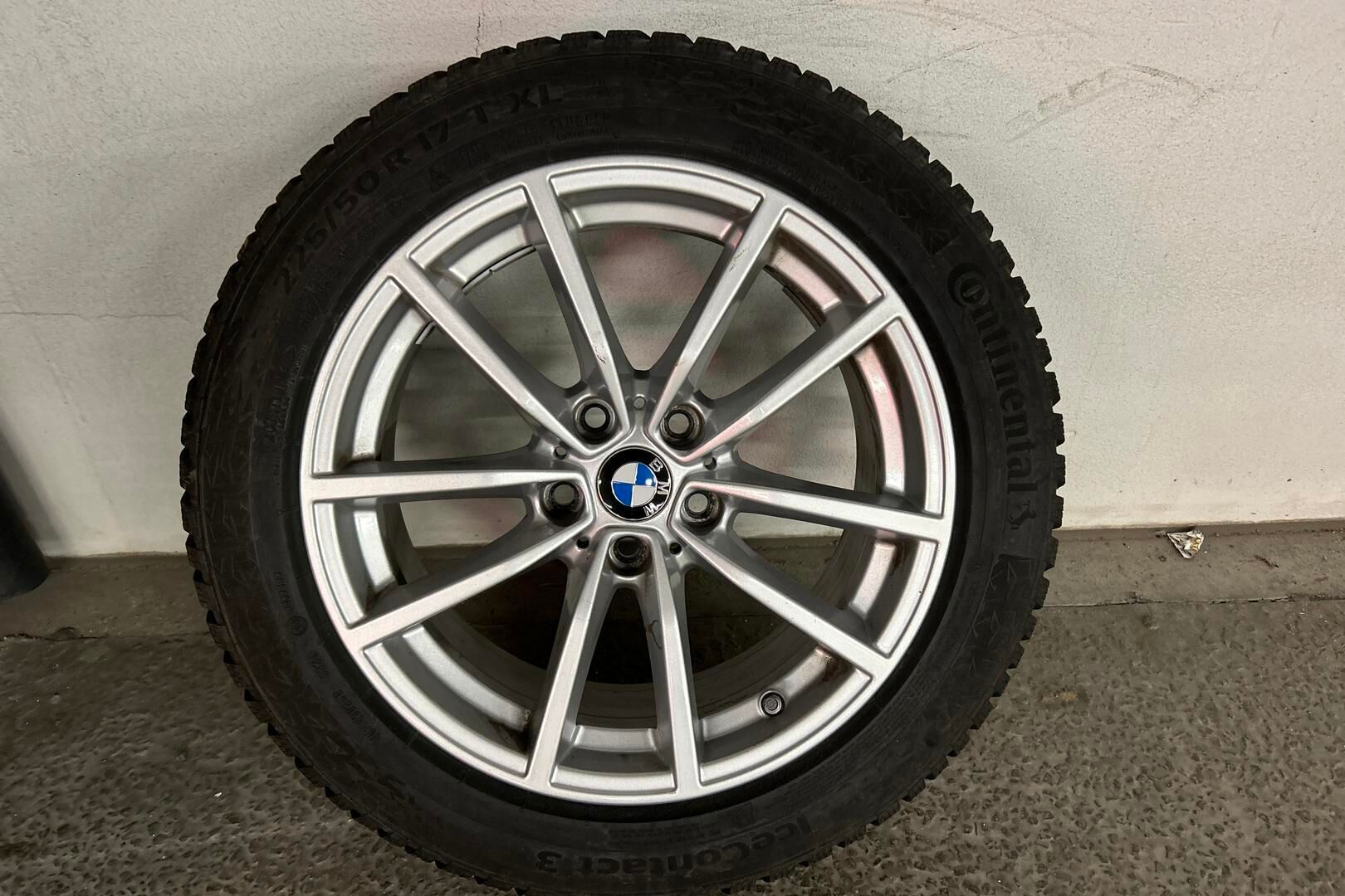 BMW 3-sarja iso kuva 33