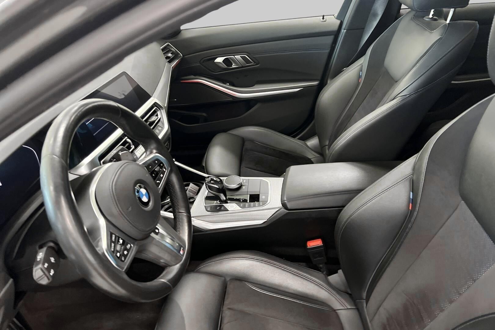 BMW 3-sarja iso kuva 9