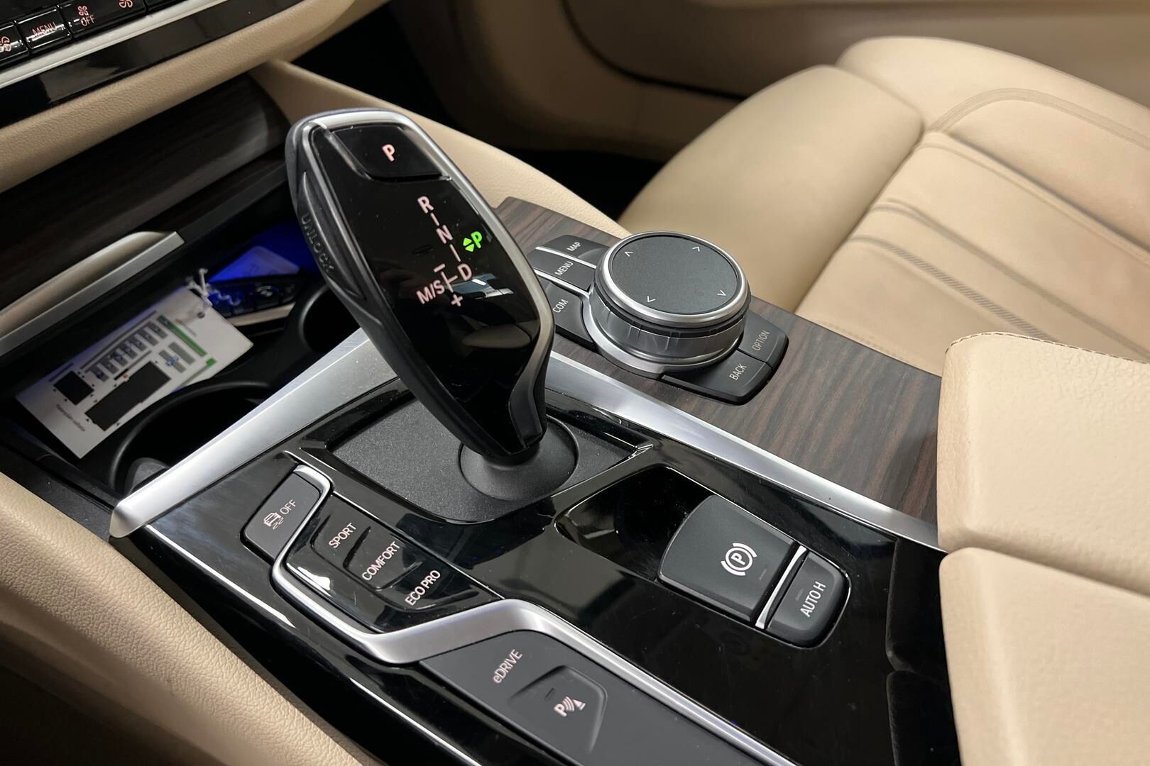 BMW 5-sarja iso kuva 15