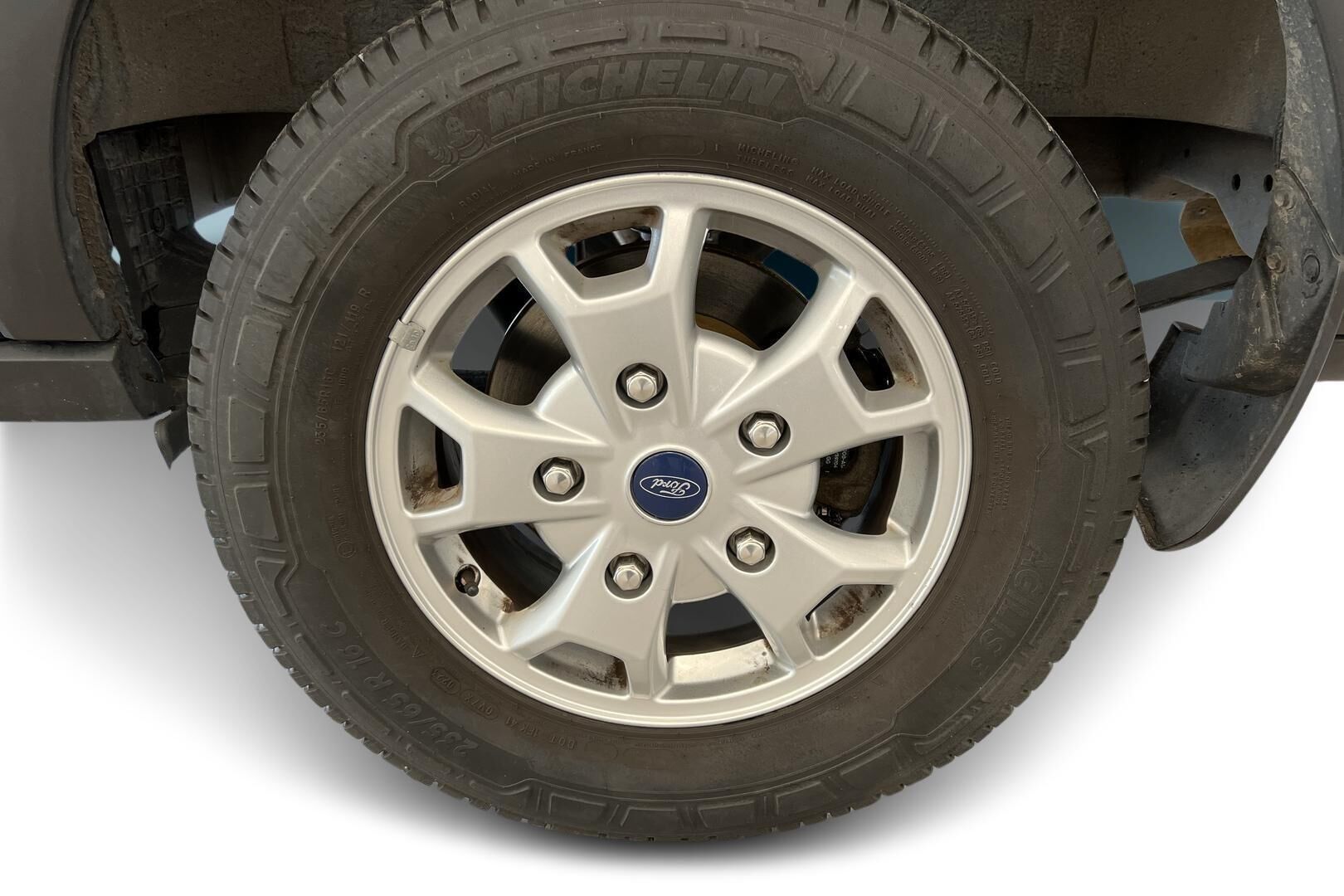 Ford Transit iso kuva 13