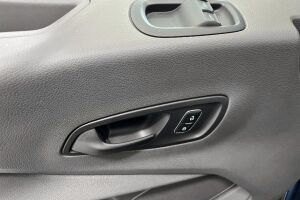 Ford Transit esikatselu 20