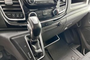 Ford Transit esikatselu 22