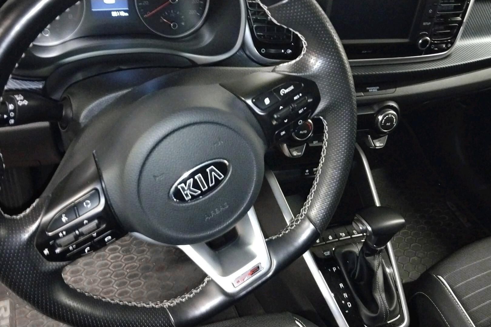Kia Rio iso kuva 1