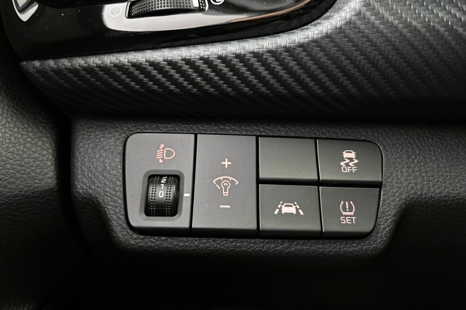 Kia Rio iso kuva 18