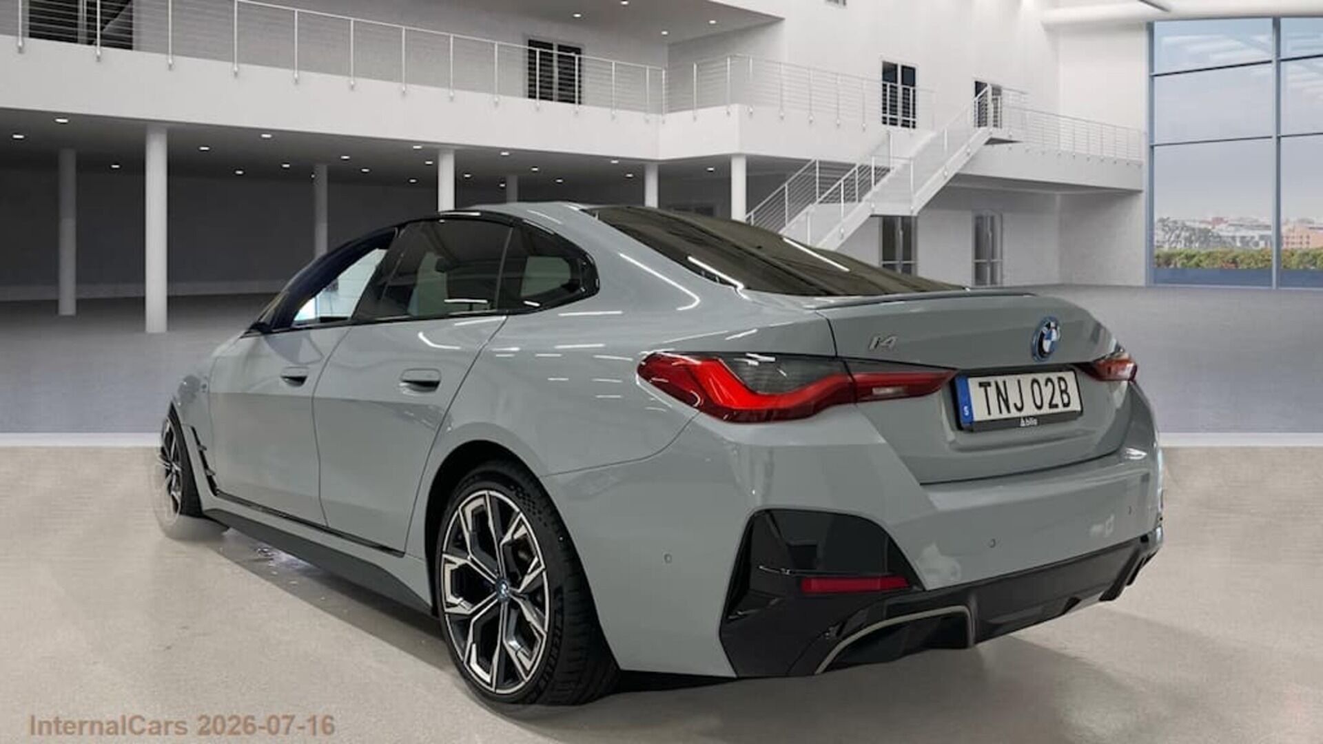BMW I4 M50 iso kuva 3