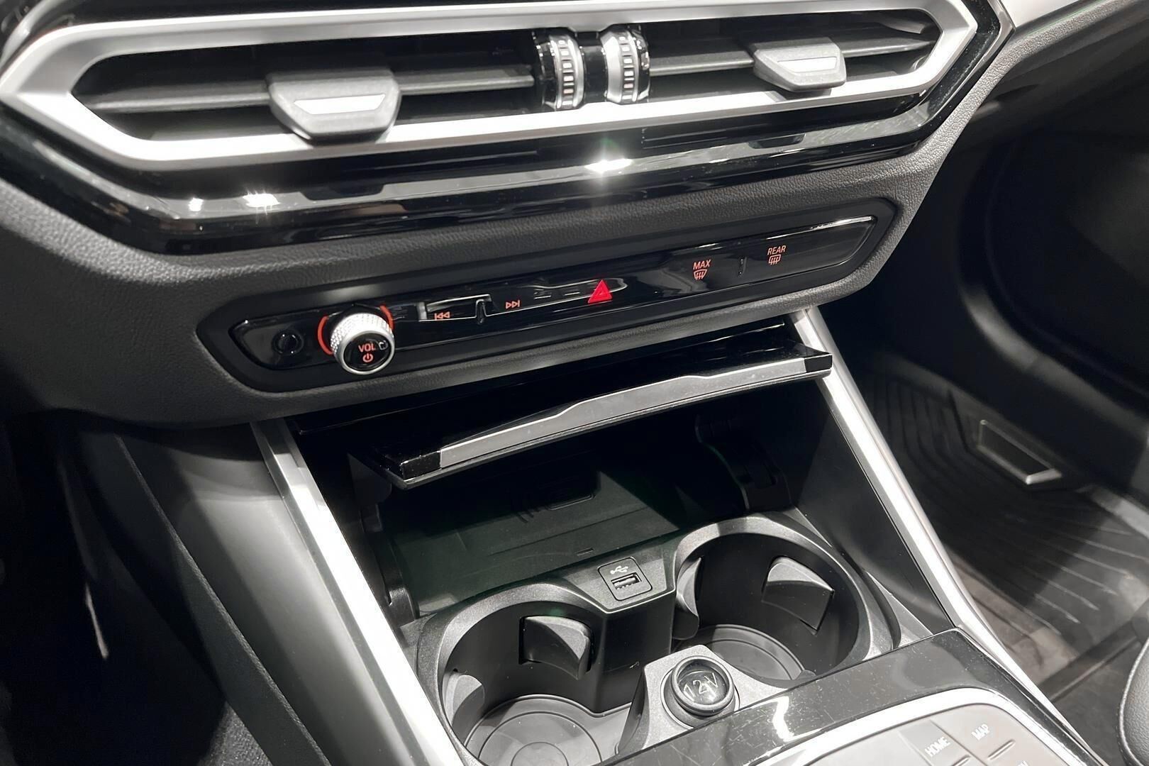 BMW I4 iso kuva 24