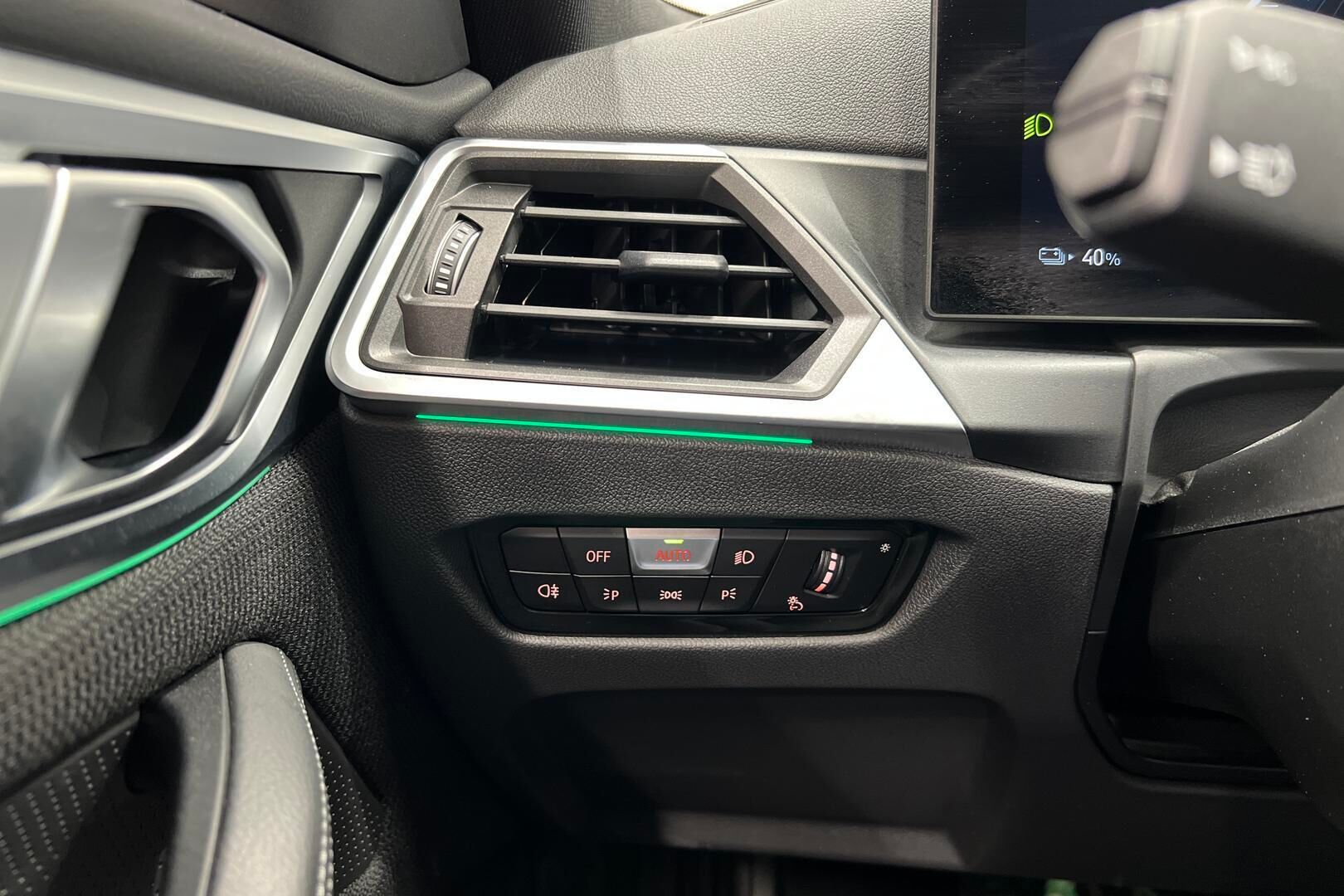 BMW I4 iso kuva 32