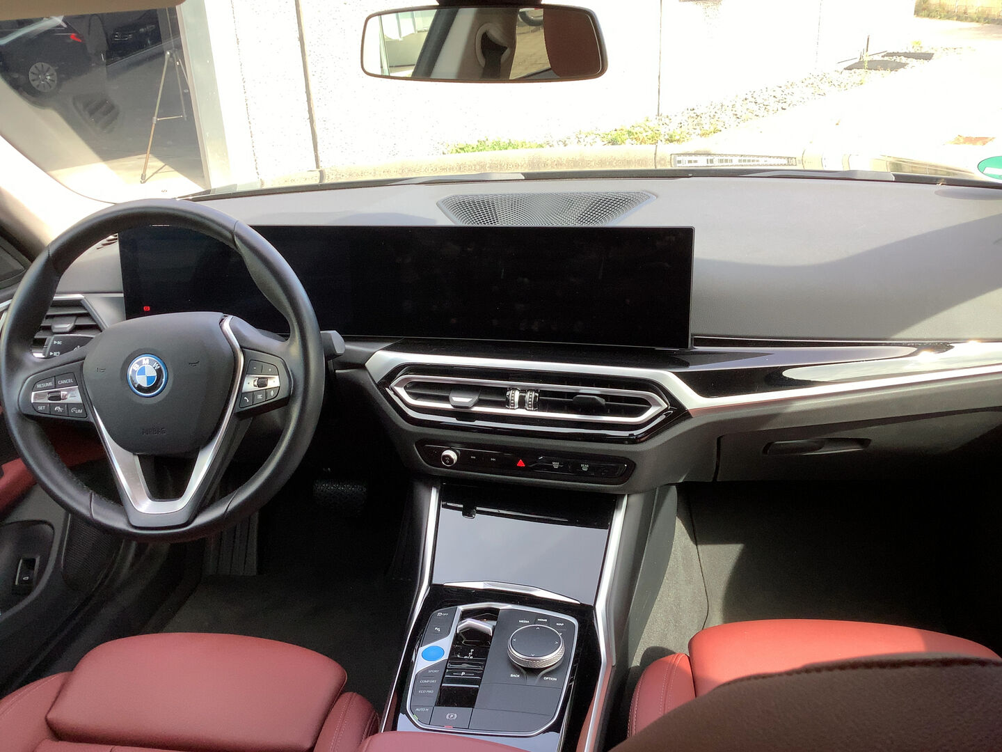 BMW I4 iso kuva 1
