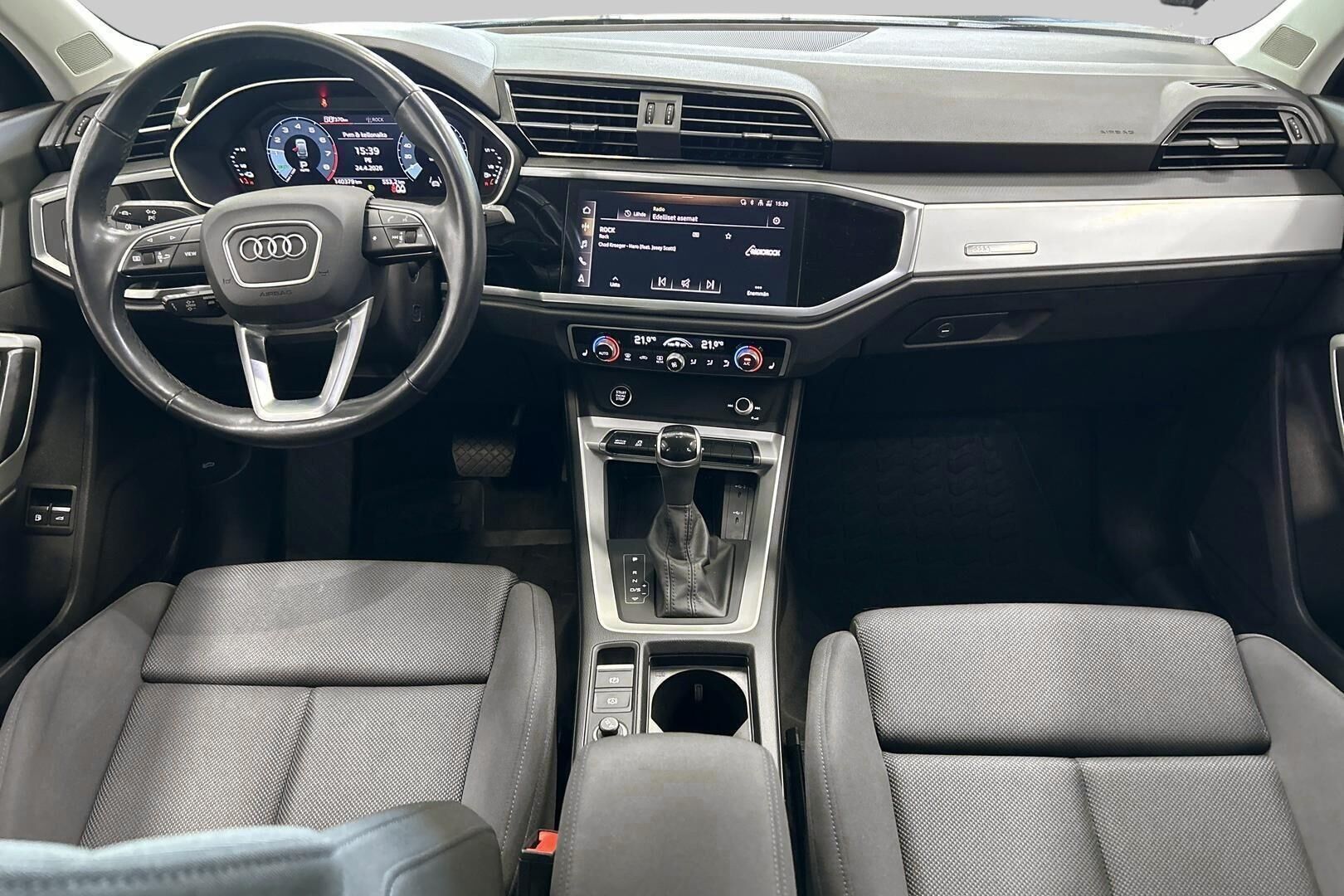 Audi Q3 iso kuva 10