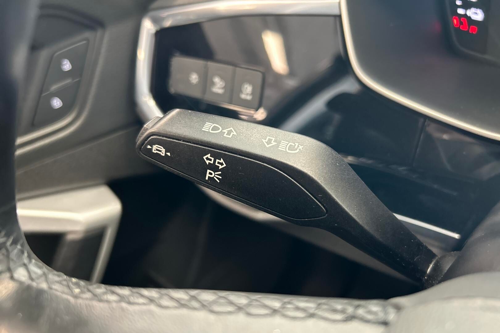 Audi Q3 iso kuva 15