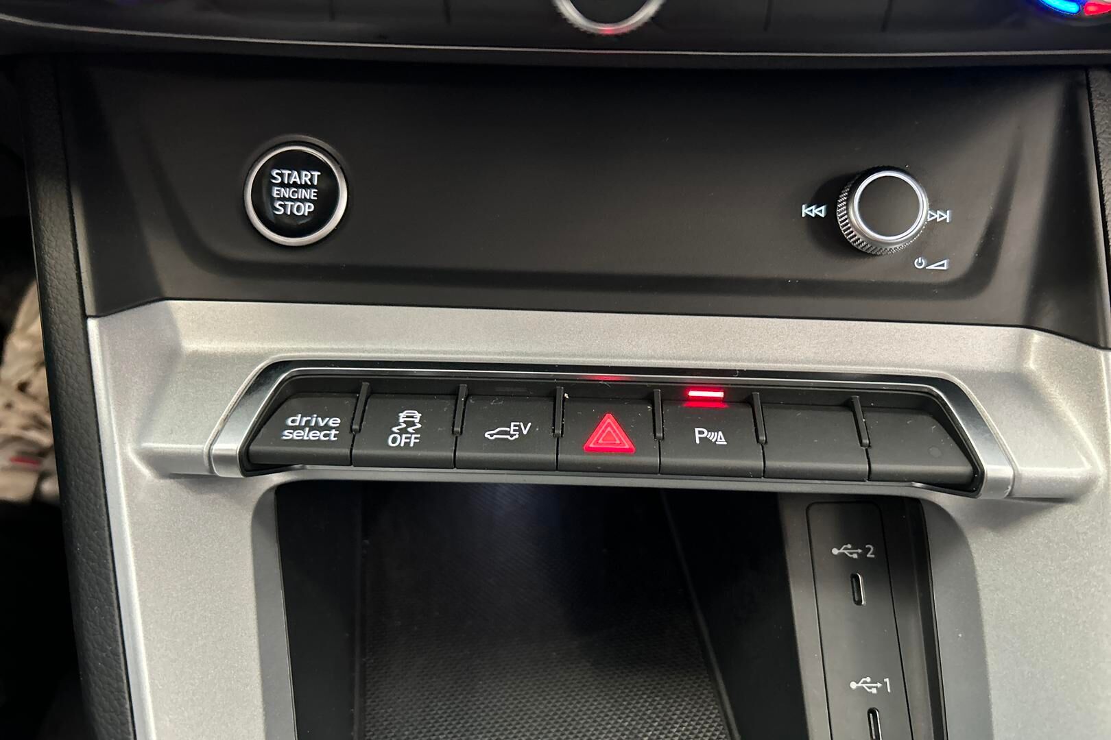 Audi Q3 iso kuva 35