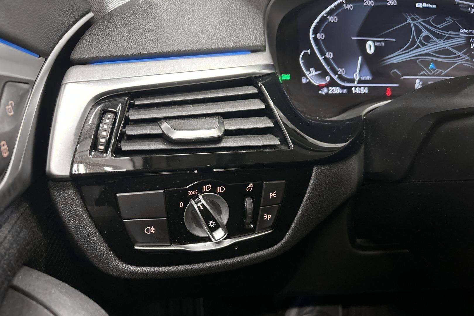 BMW 5-sarja iso kuva 21
