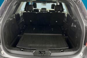 Ford Explorer esikatselu 12