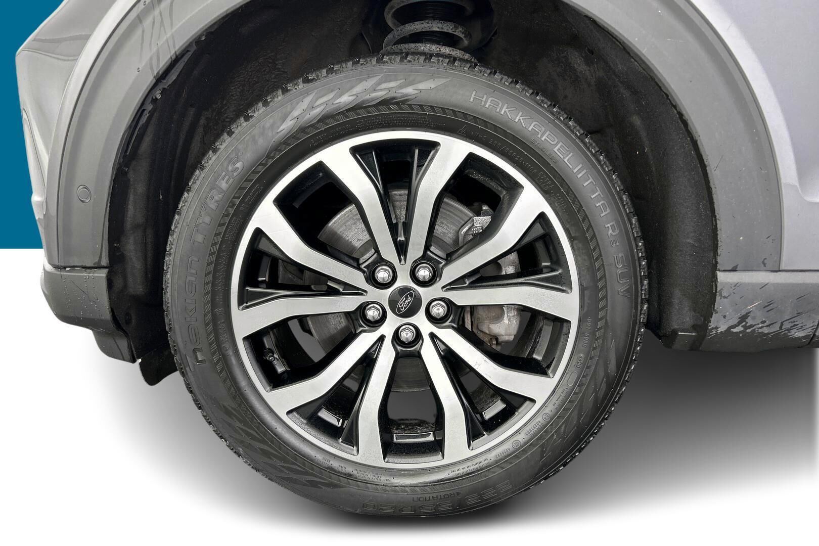 Ford Explorer iso kuva 13