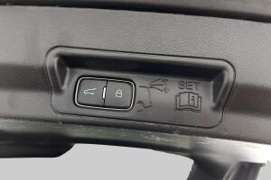 Ford Explorer esikatselu 14