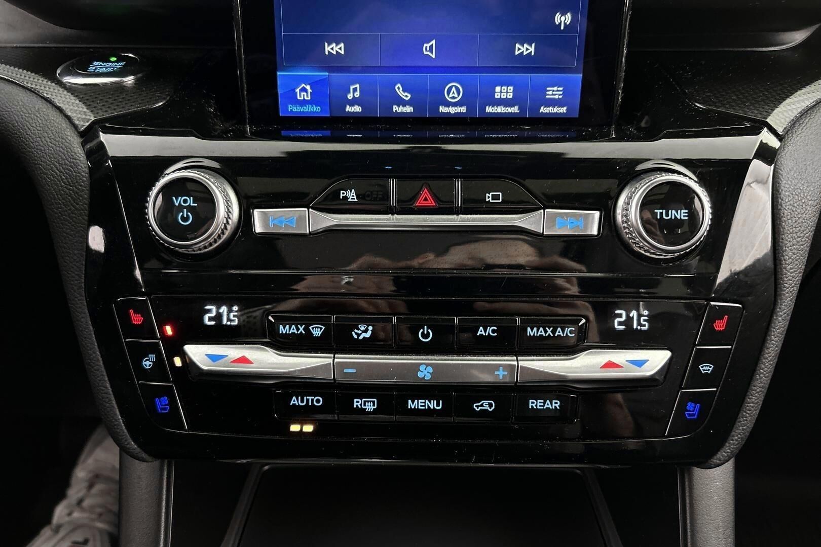 Ford Explorer iso kuva 30