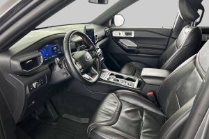 Ford Explorer esikatselu 9