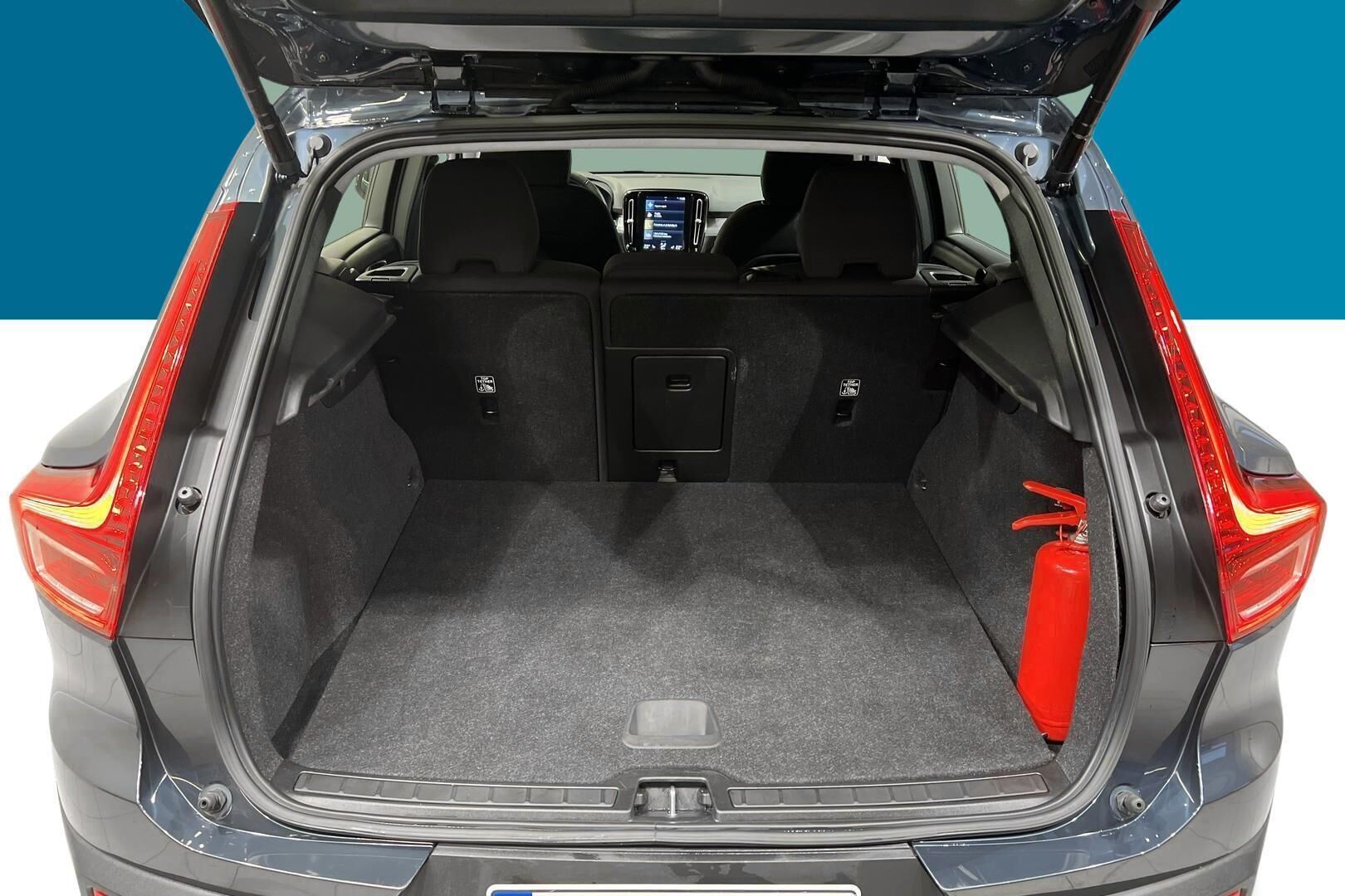 Volvo XC40 iso kuva 12