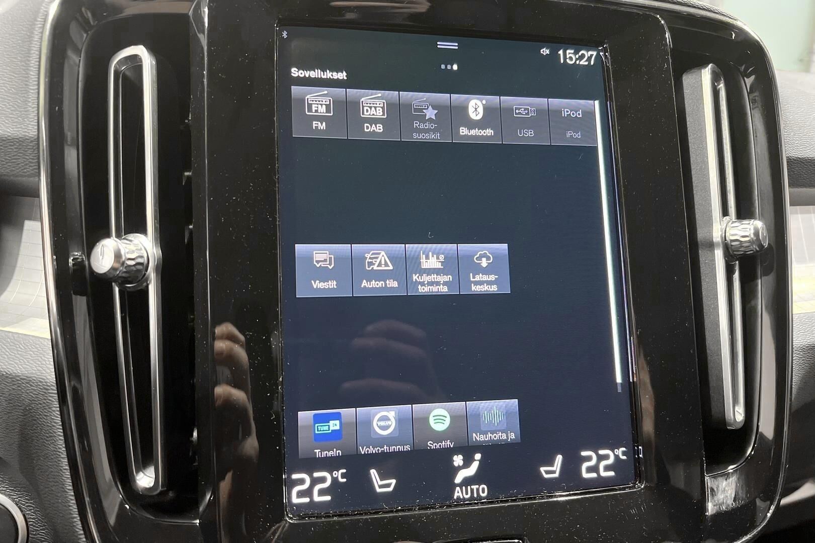 Volvo XC40 iso kuva 18