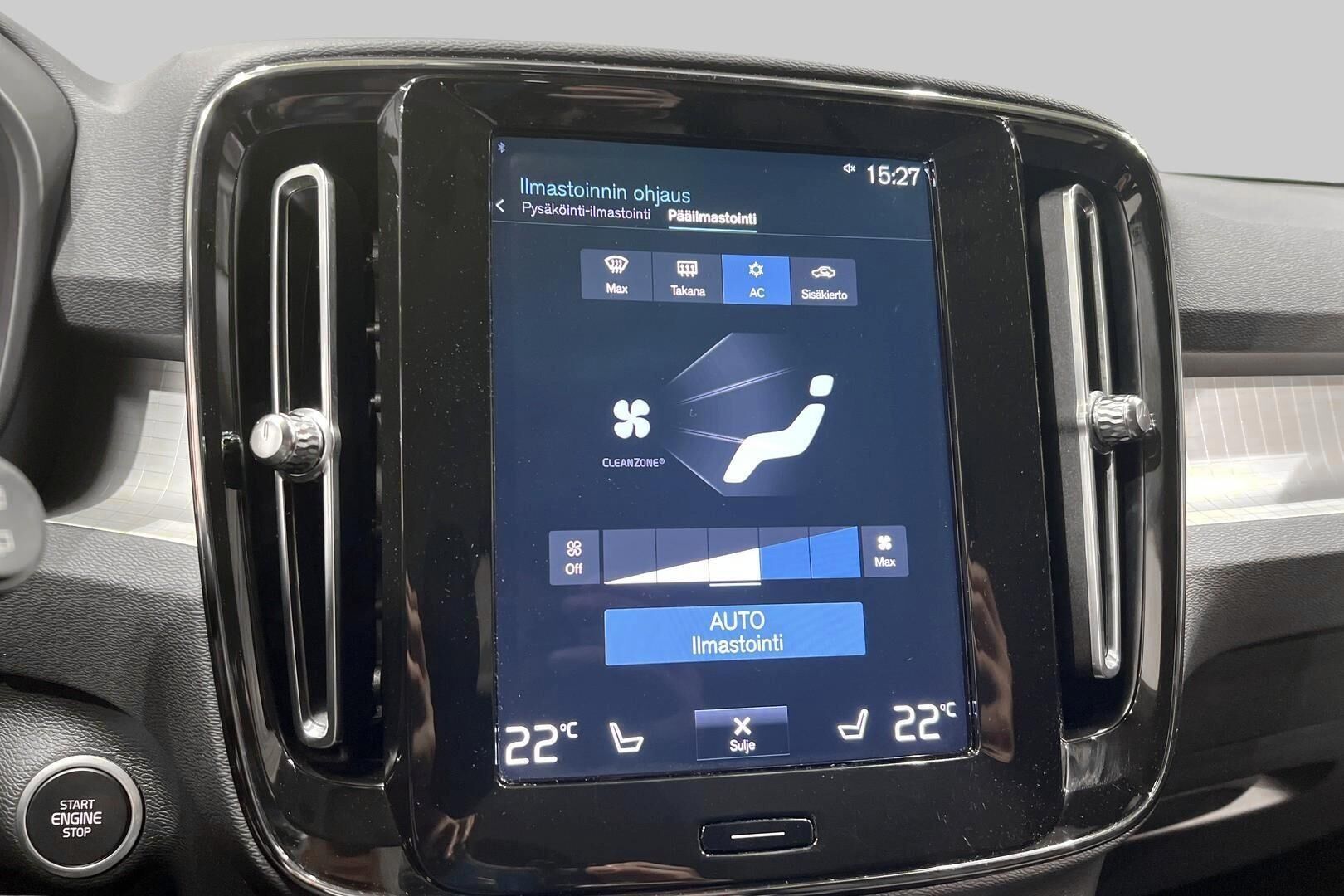 Volvo XC40 iso kuva 19