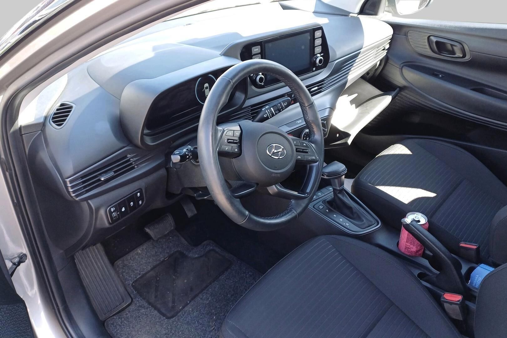Hyundai i20 Hatchback iso kuva 2