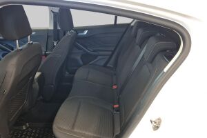 Ford Focus esikatselu 10